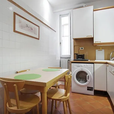 Holidays Banchi Nuovi Appartement *